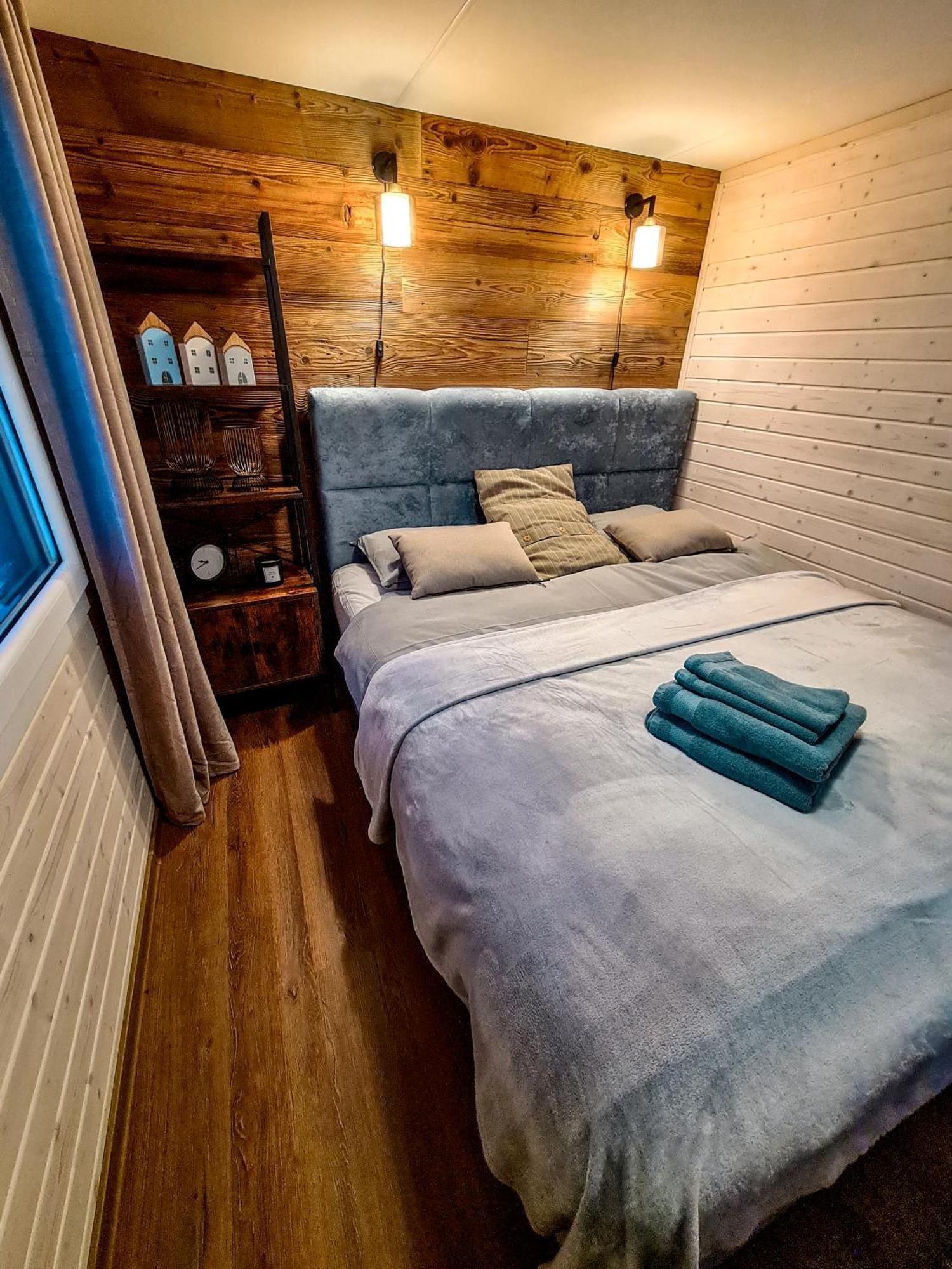 Liptovalley- Mobilne Domy S Wellnessom Liptovska Kokava Bilik gambar