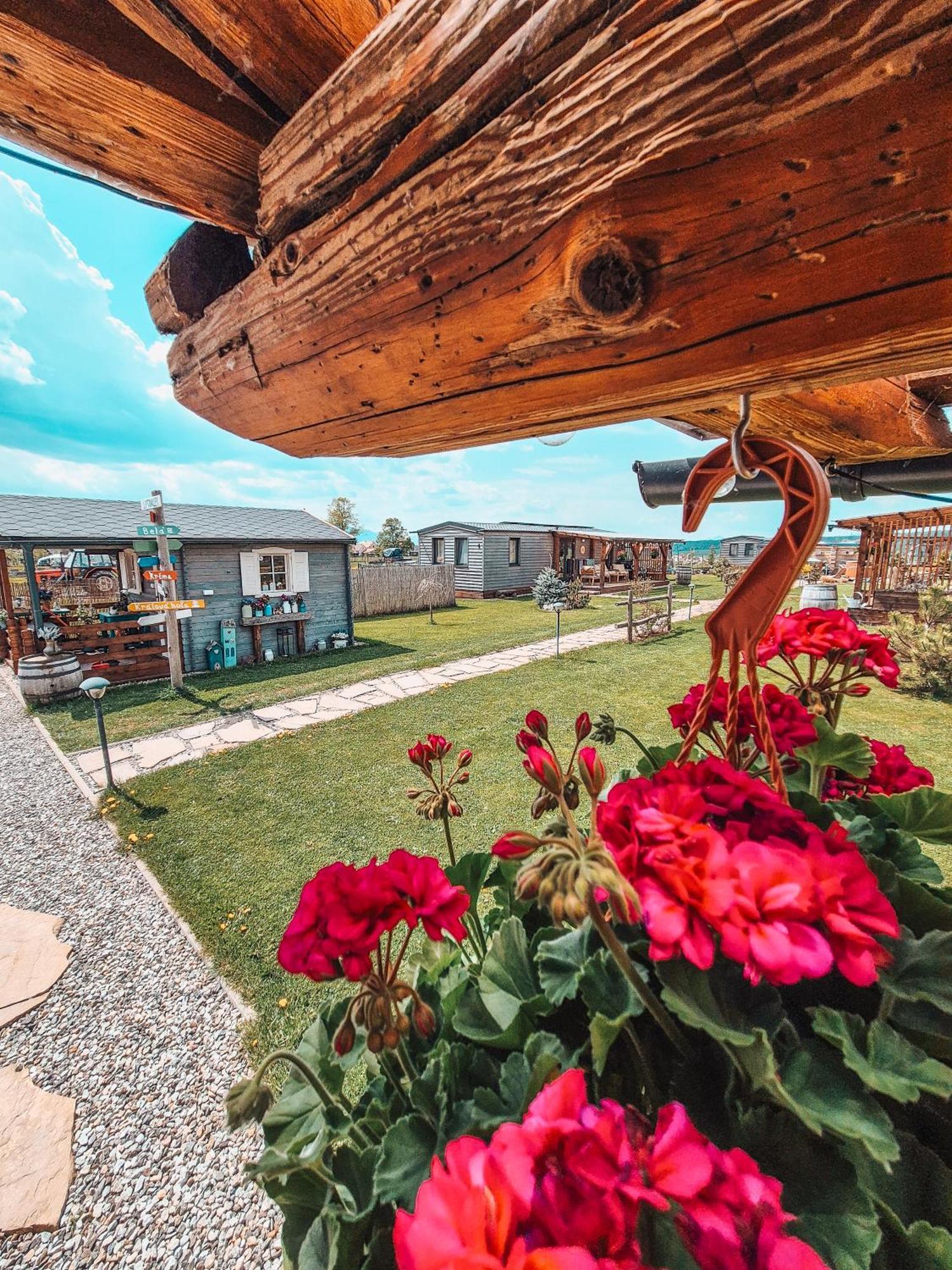 Liptovalley- Mobilne Domy S Wellnessom Liptovska Kokava Luaran gambar